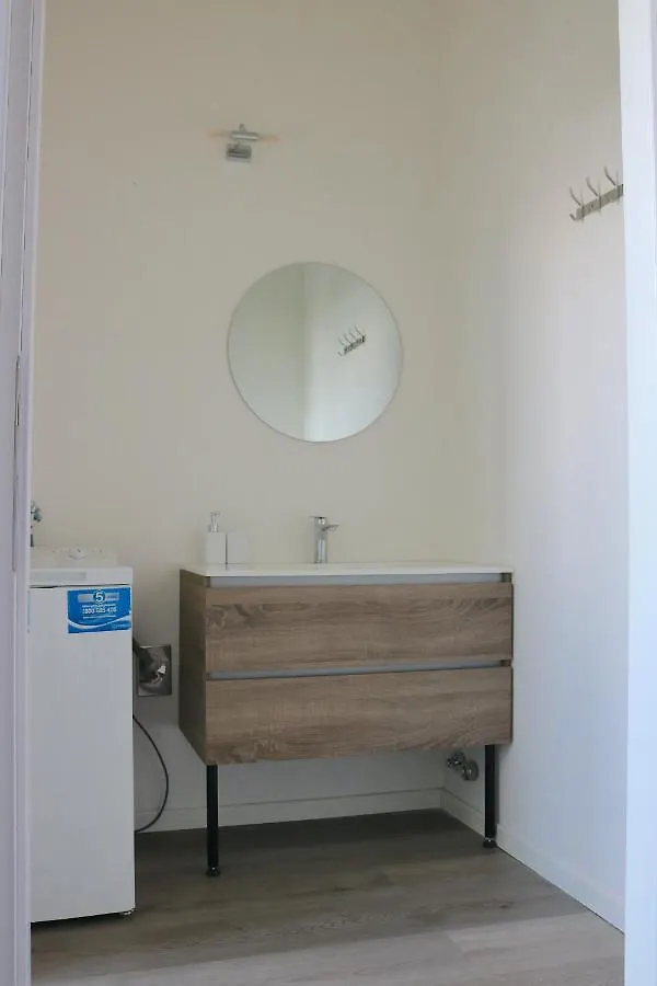 Smart And Comfy Apartment - Via Repubblica Di San Marino 밀라노